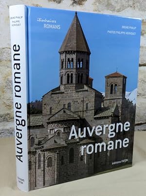 Bild des Verkufers fr Auvergne romane. zum Verkauf von Latulu