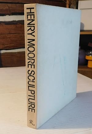 Seller image for HENRY MOORE SCULPTURE, with comments by the artist. Inrtroduction by Franco Russoli. Edited by David Mitchinson. for sale by Blue Mountain Books & Manuscripts, Ltd.