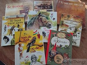 Imagen del vendedor de 8 verschillende boeken: 1) De ark van Noach. Ere wie ere toekomt. 2) Te hooi en te gras. 3) Jachttekeningen. 4) Leven en werken van de Kabouter. 5) Van de hak op de tak. 6) De tresoor. 7) Het brieschend paard. 8) Hij was een van ons. a la venta por SomeThingz. Books etcetera.