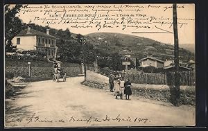 Carte postale Saint Pierre-de-Boeuf, L`Entrée du Village