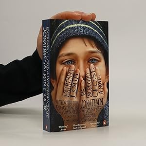 Seller image for Extremely loud & incredibly close for sale by Bookbot
