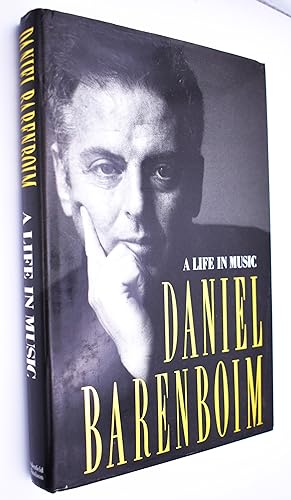 Immagine del venditore per A Life in Music venduto da Dodman Books