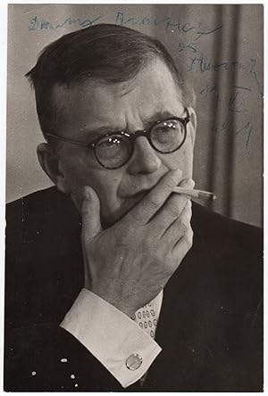 Shostakovich, Dmitri (1906-1975) - Signed photograph