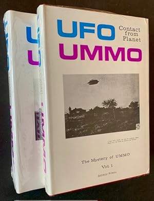 Bild des Verkufers fr UFO Contact from Planet UMMO (2 Volumes -- Both in Shrinkwrap) zum Verkauf von APPLEDORE BOOKS, ABAA