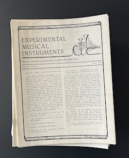 Bild des Verkufers fr Experimental Musical Instruments 1:1 - 14: 4 (complete run). zum Verkauf von Jeff Maser, Bookseller - ABAA