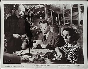 Image du vendeur pour The Stratton Story 8 x 10 Still 1949 Mary Lawrence, James Stewart & Check! mis en vente par AcornBooksNH