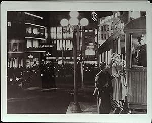 Image du vendeur pour Sunrise 8 x 10 Still 1927 Janet Gaynor and George O'Brien boarding trolley! mis en vente par AcornBooksNH