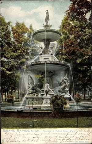 Ansichtskarte / Postkarte Grand Rapids Michigan USA, Brunnen im Fulton Street Park