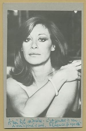 Bild des Verkufers fr Florence Giorgetti (1943-2019) - Jolie photo ddicace zum Verkauf von PhP Autographs