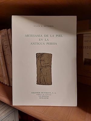 Seller image for Artesania de la piel en la antigua Persia for sale by Martina llibreter