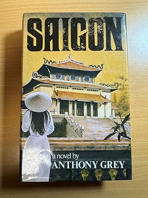 Imagen del vendedor de Saigon a la venta por Quality Books UK