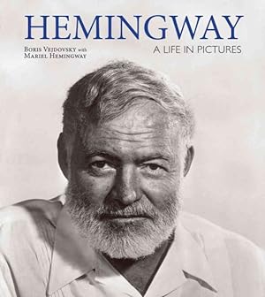 Immagine del venditore per Hemingway : A Life in Pictures venduto da GreatBookPricesUK