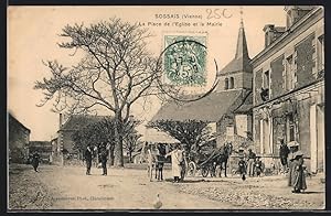 Carte postale Sossais, La Place de l`Eglise et la Mairie