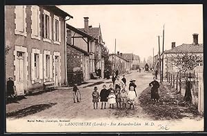 Carte postale Labouheyre, Rue Alexandre-Léon