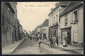 Carte postale Vatan, Grande-Rue, vue de la rue