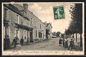 Carte postale Vicq-sur-Nahon, Place des Tilleuls, côté nord, La Poste