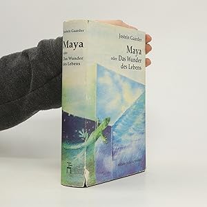 Seller image for Maya oder Das Wunder des Lebens for sale by Bookbot