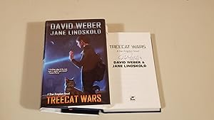 Imagen del vendedor de Treecat Wars : Signed a la venta por SkylarkerBooks
