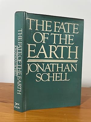 Imagen del vendedor de The Fate of the Earth a la venta por Matthew's Books