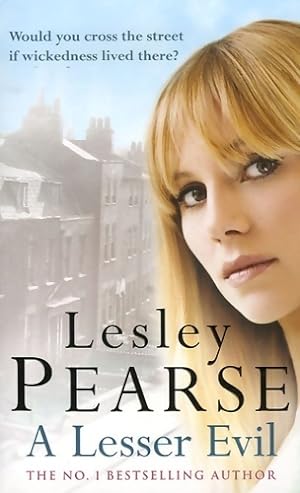 Seller image for A lesser evil (english edition) - Lesley Pearse for sale by Book Hmisphres