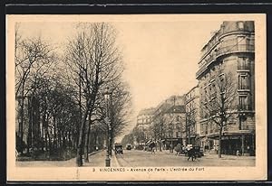 Carte postale Vincennes, Avenue de Paris, L`entrée du Fort