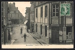 Carte postale Brezolles, Mairie et Rue aux Juifs