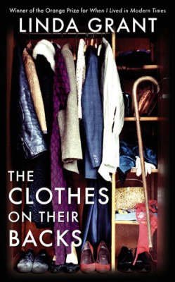 Immagine del venditore per THE CLOTHES ON THEIR BACKS By Grant, Linda (Author) Paperback on 25-Nov-2008 venduto da WeBuyBooks 2