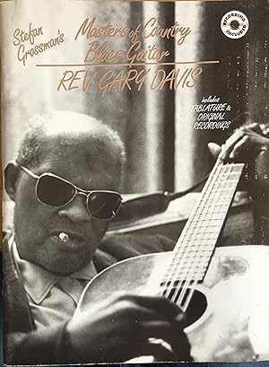Imagen del vendedor de Stefan Grossman's Masters of Country Blues Guitar: Rev. Gary Davis [includes CD] a la venta por A Book Preserve