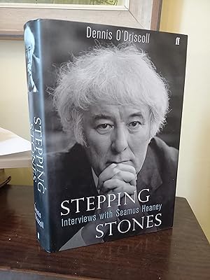 Immagine del venditore per Stepping Stones: Interviews with Seamus Heaney venduto da Temple Bar Bookshop