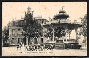 Carte postale Alfortville, la Mairie et le Kiosque