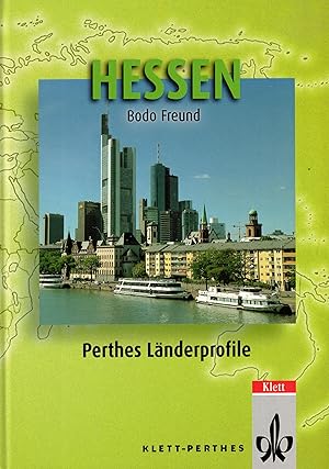 Seller image for Hessen (Perthes Lnderprofile / Geographische Strukturen, Entwicklungen, Probleme) for sale by Paderbuch e.Kfm. Inh. Ralf R. Eichmann