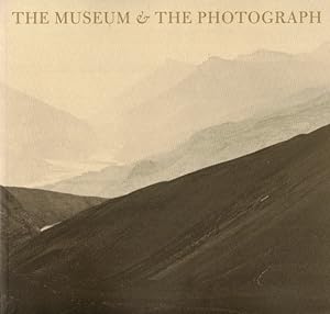 Imagen del vendedor de The Museum & the Photograph: Collecting Photography at the Victoria and Albert Museum, 1853-1900 a la venta por LEFT COAST BOOKS