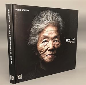 Bild des Verk�ufers f�r Low Tide. Le Japon du chaos. Dreisprachig E/FR/JAP zum Verkauf von Antiquariat an der Linie 3