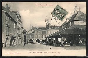 Carte postale Montréjeau, la place et la halle