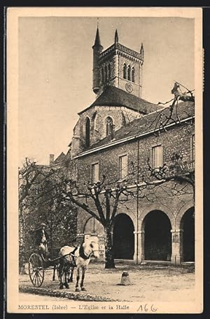 Carte postale Morestel, L`Eglise et la Halle