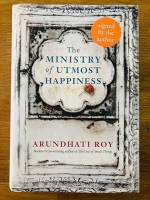 Imagen del vendedor de THE MINISTRY OF UTMOST HAPPINESS a la venta por Happyfish Books
