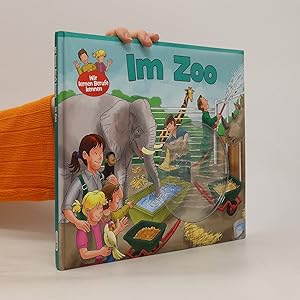 Seller image for Im Zoo for sale by Bookbot