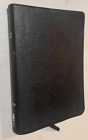 Imagen del vendedor de NIV, Thinline Bible, Bonded Leather, Black, Red Letter Edition a la venta por Once Upon A Time
