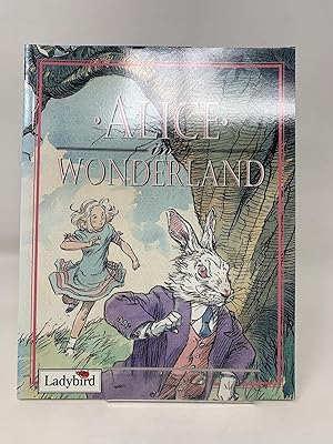 Alice in Wonderland (Paperback Classics)