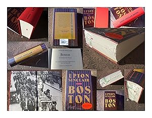 Bild des Verkufers fr Boston. Ein zeithistorischer Roman. "Boston, a Contemporary Historical Novel". [Die Geschichte von Sacco und Vanzetti]. Neu aus dem amerikanischen Englisch bersetzt und mit Anmerkungen versehen von Viola Siegemund. Mit einem Nachwort "Der scheindefekte Wahrheitsautomat oder Was hat Recherche mit Romankunst zu tun?" von Dietmar Dath. zum Verkauf von Versandantiquariat Abendstunde