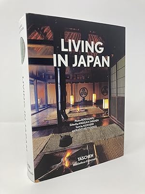 Bild des Verkufers fr Living in Japan zum Verkauf von Southampton Books