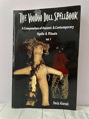 Immagine del venditore per The Voodoo Doll Spellbook: A Compendium of Ancient and Contemporary Spells & Rituals venduto da PorterMonkey Books