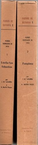 Bild des Verkufers fr Fueros derivados de Jaca 1. Estella-San Sebastin y 2. Pamplona . zum Verkauf von Librera Astarloa