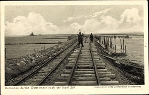 Bild des Verkufers fr Ansichtskarte / Postkarte Insel Sylt in Nordfriesland, Dammbau durchs Wattenmeer, Hindenburgdamm, Fahrdamm zum Verkauf von akpool GmbH