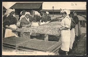 Carte postale Les Sables d`Olonne, Le Remuage des Sardines, pêcheurei