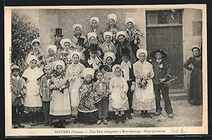 Carte postale Poitiers, Une Fete villageoise a Montbernage, Noce poitevine