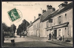 Carte postale Moisselles, la Sortie du Pays