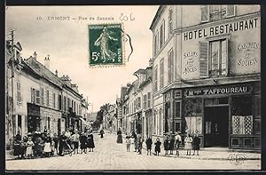 Carte postale Ermont, Rue de Sannois, Hotel-Restaurant M. Taffoureau