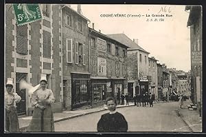 Carte postale Couhé-Vérac, la Grande Rue