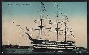 Postcard Portsmouth, H. M. S. Victory im Hafen